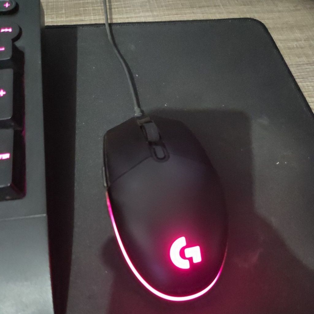 Logitech G102