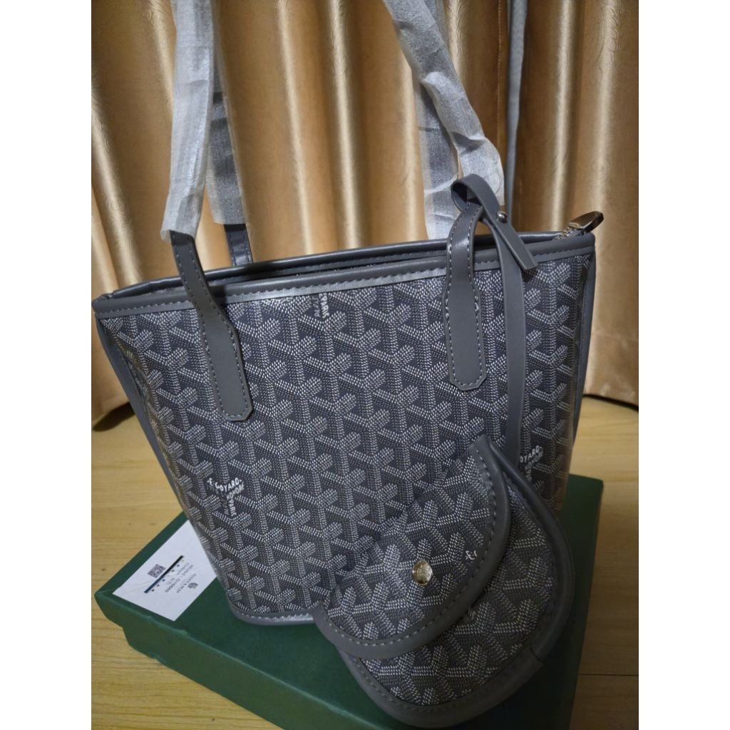 Tas Wanita Branded aneka macam merek dan model