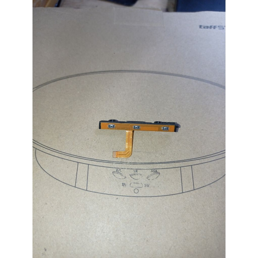 Tombol + flexible Olike edutab E3