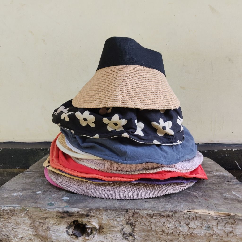 Topi Pantai  /  Topi Hijab  /  Topi Fashion Wanita, Size S - M