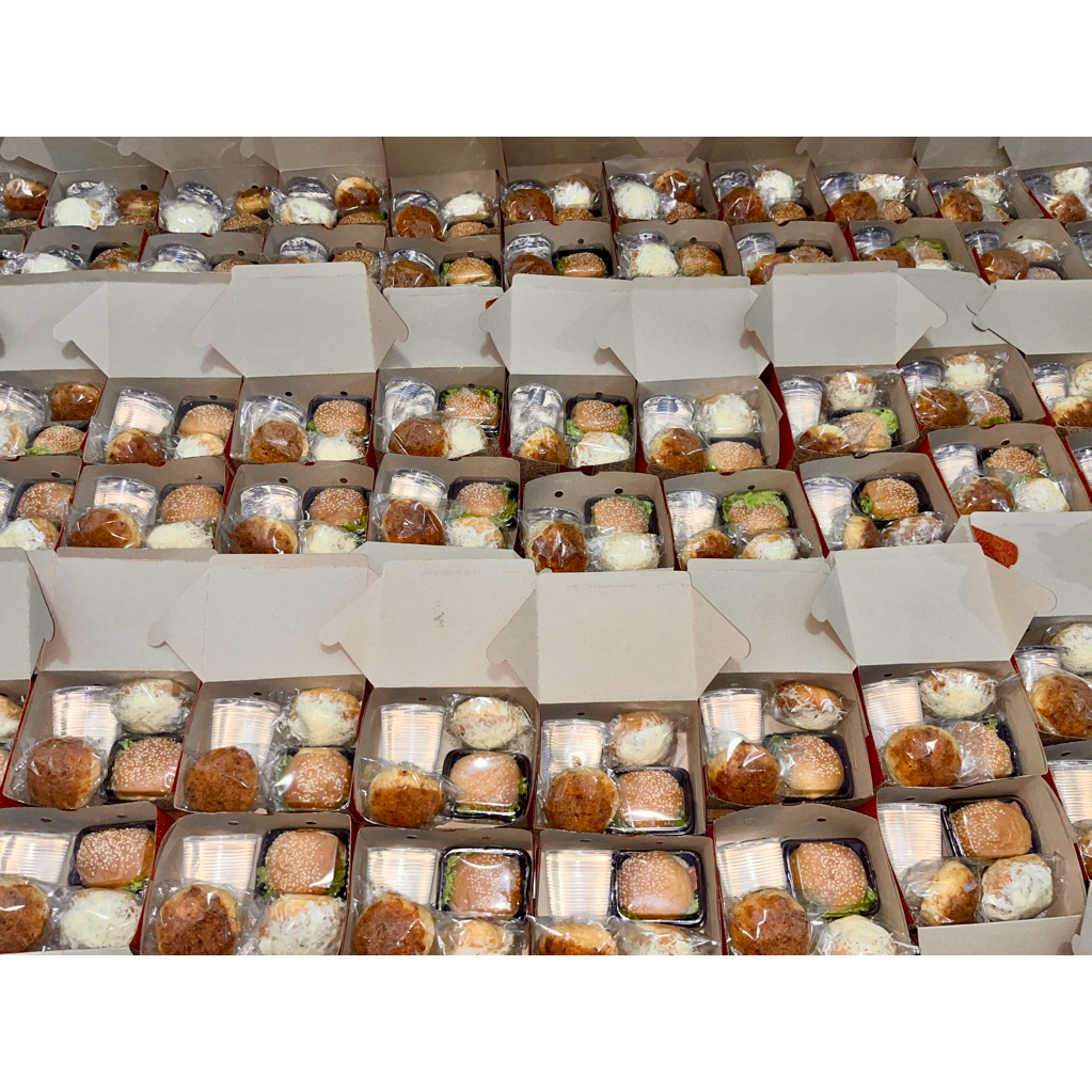 

roti mini snack box isi 3 varian + air mineral