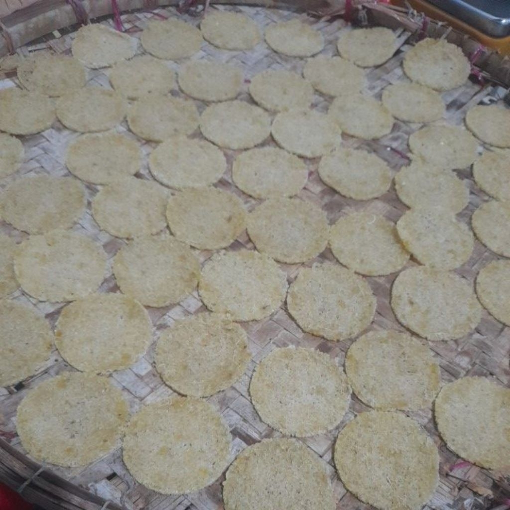 

RENGGINANG KETAN MENTAH