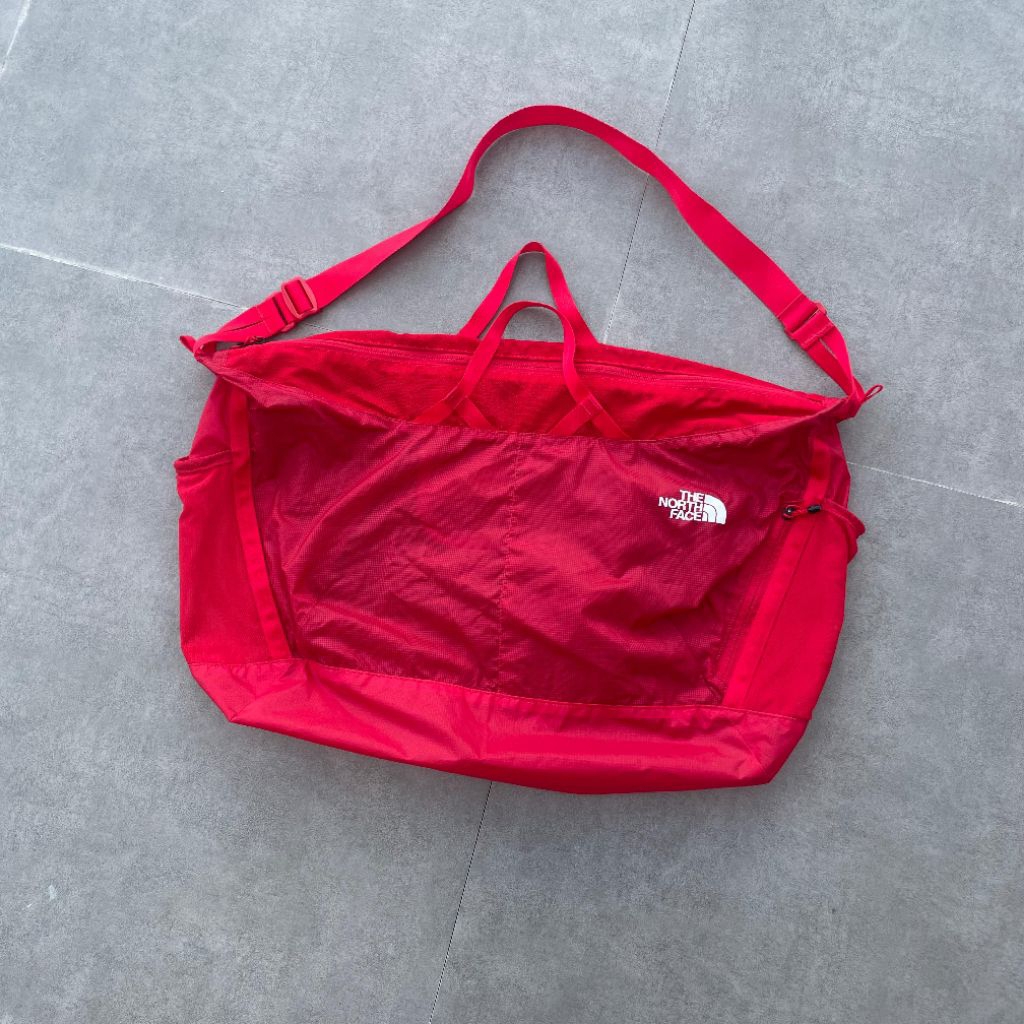 The North Face Totepack - Duffel Bag University Red Cordura 22L Unisex 100%Original