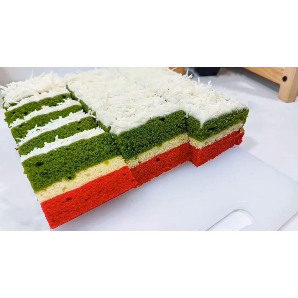 

Bolu Lapis Matcha Red Velvet, Kue Hantaran, Hampers, Oleh Oleh Banyuwangi
