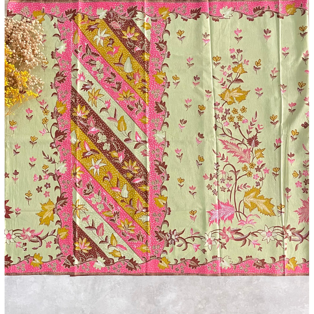 kain batik tulis sarung encim dlorong lawasan trusmi cirebonan