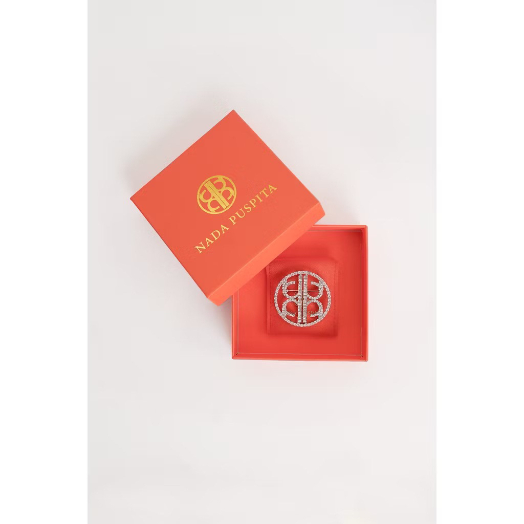 NEW RING BROOCH ROUND PIN BROOCH RIA MIRANDA BUTTONSCARVES NADA PUSPITA ORIGINAL