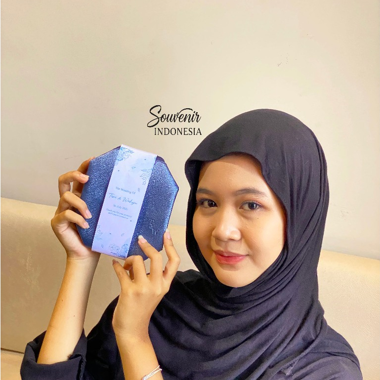 Souvenir Pernikahan Pouch Boxy Mini Kemasan Standart Souvenir Nikah Souvenir Custom