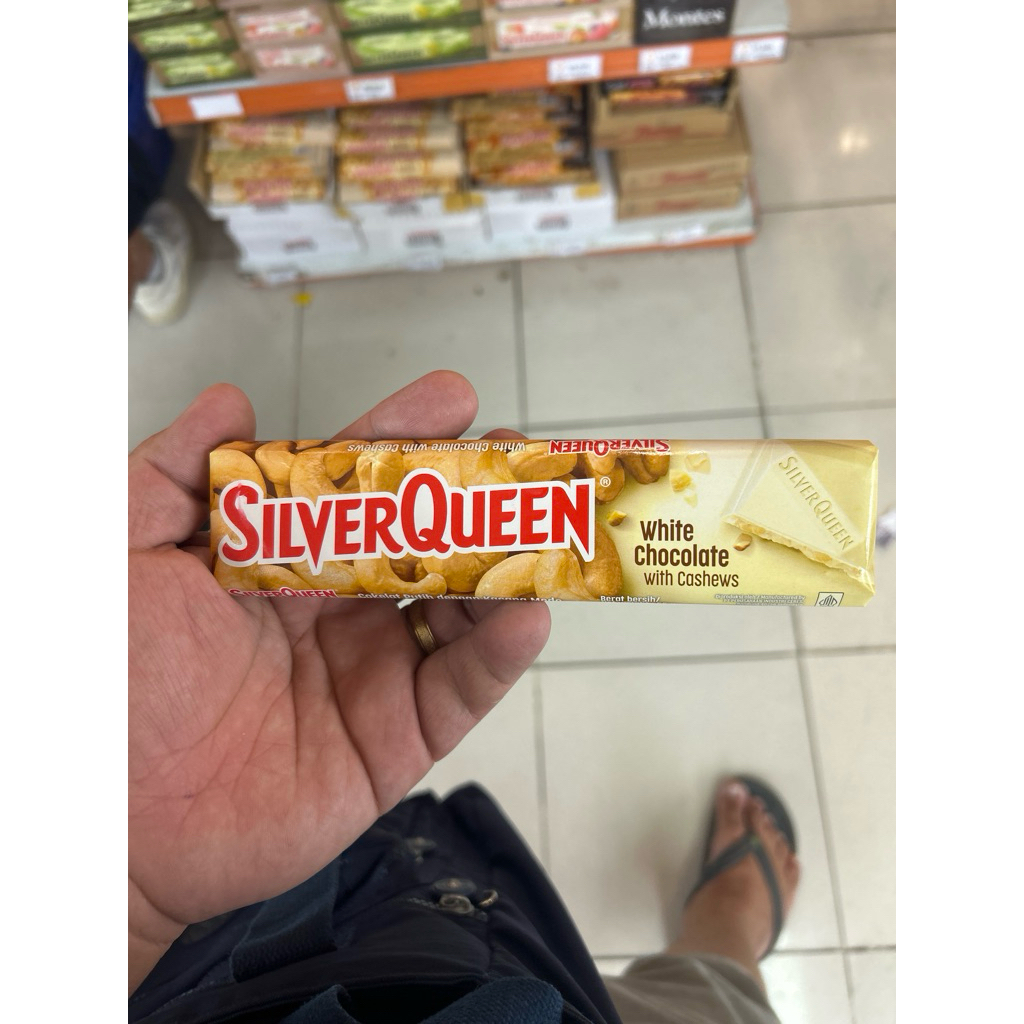 

Silverqueen White chocolate cashews 55gr