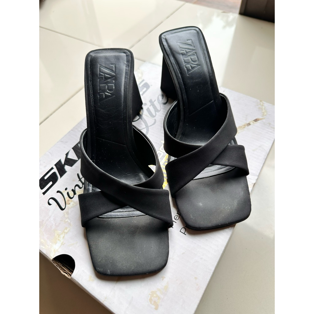 Preloved Zara Heels