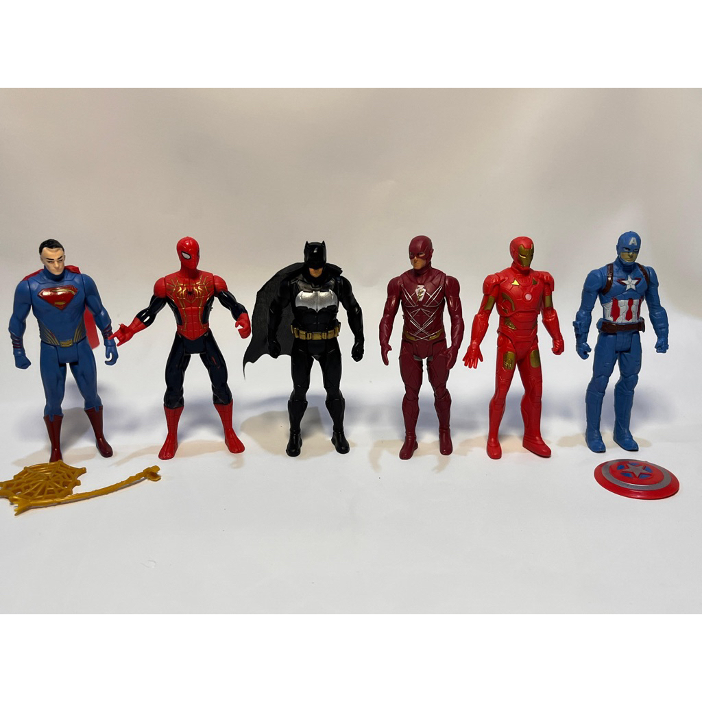 Mainan Anak Robot Avengers Toys Hiasan Kue UlangTahun Dekorasi Cake Super Helo Batman Hulk Ironman