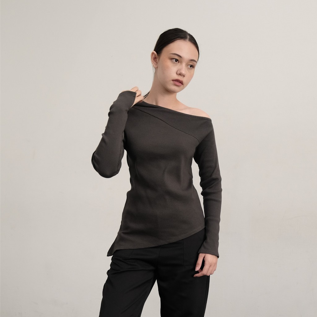 ELORAÉ – Gigi One Shoulder Top | Atasan Wanita One Shoulder Top