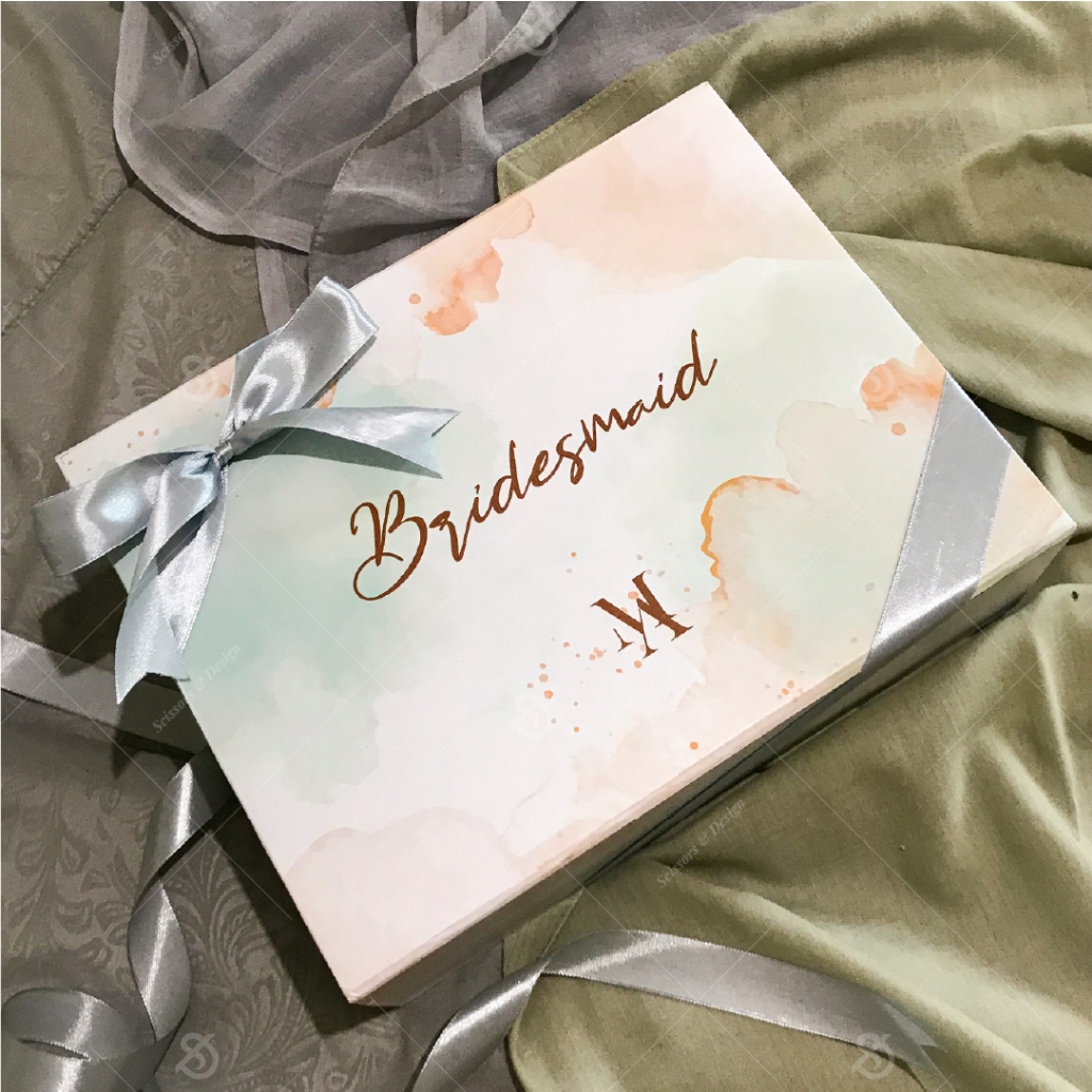 

Scissors & design Hardbox Bridesmaid Classic Shoe Box 25 x 20 x 8 cm PRE ORDER