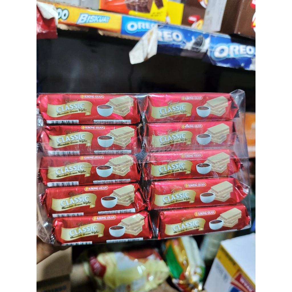 

Biskuit Classic Chocolate Cream Wafer