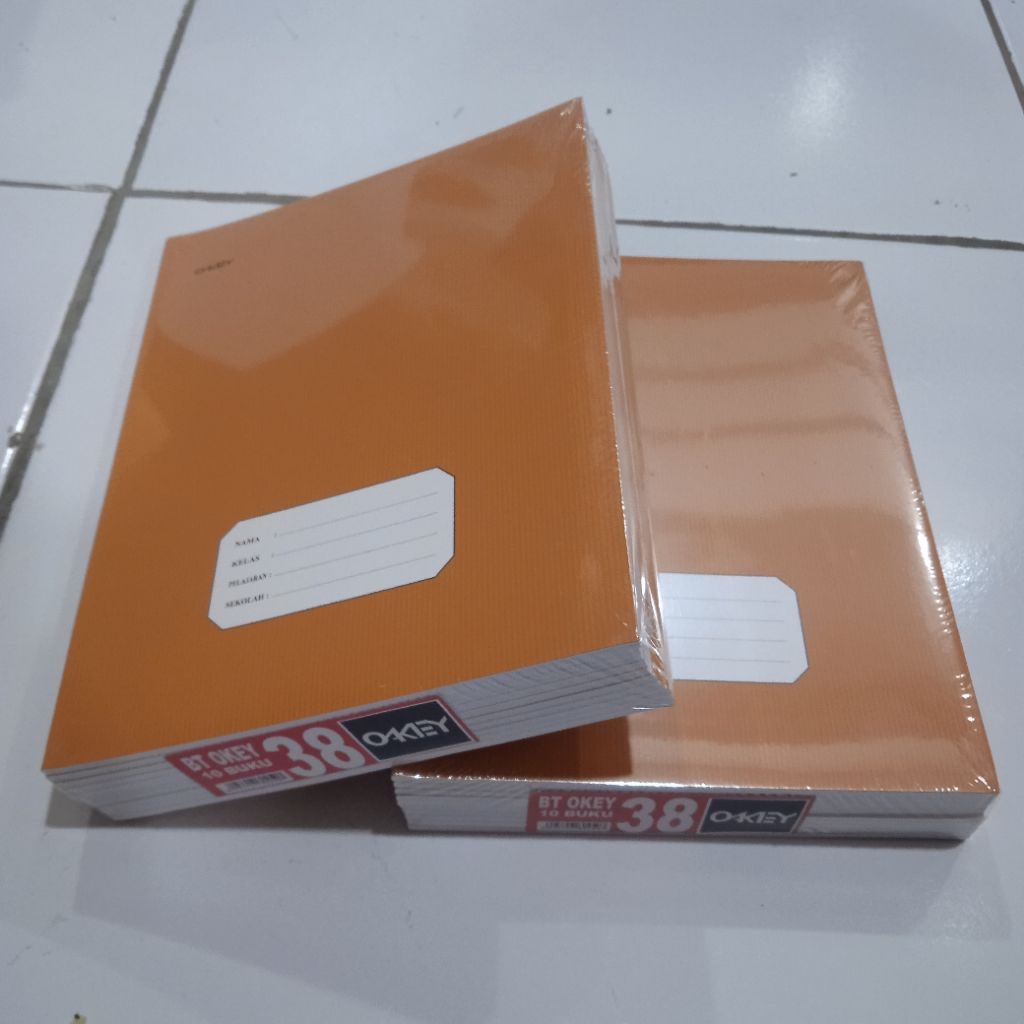 

Buku Tulis Cover Coklat Kwarto 38 Lembar