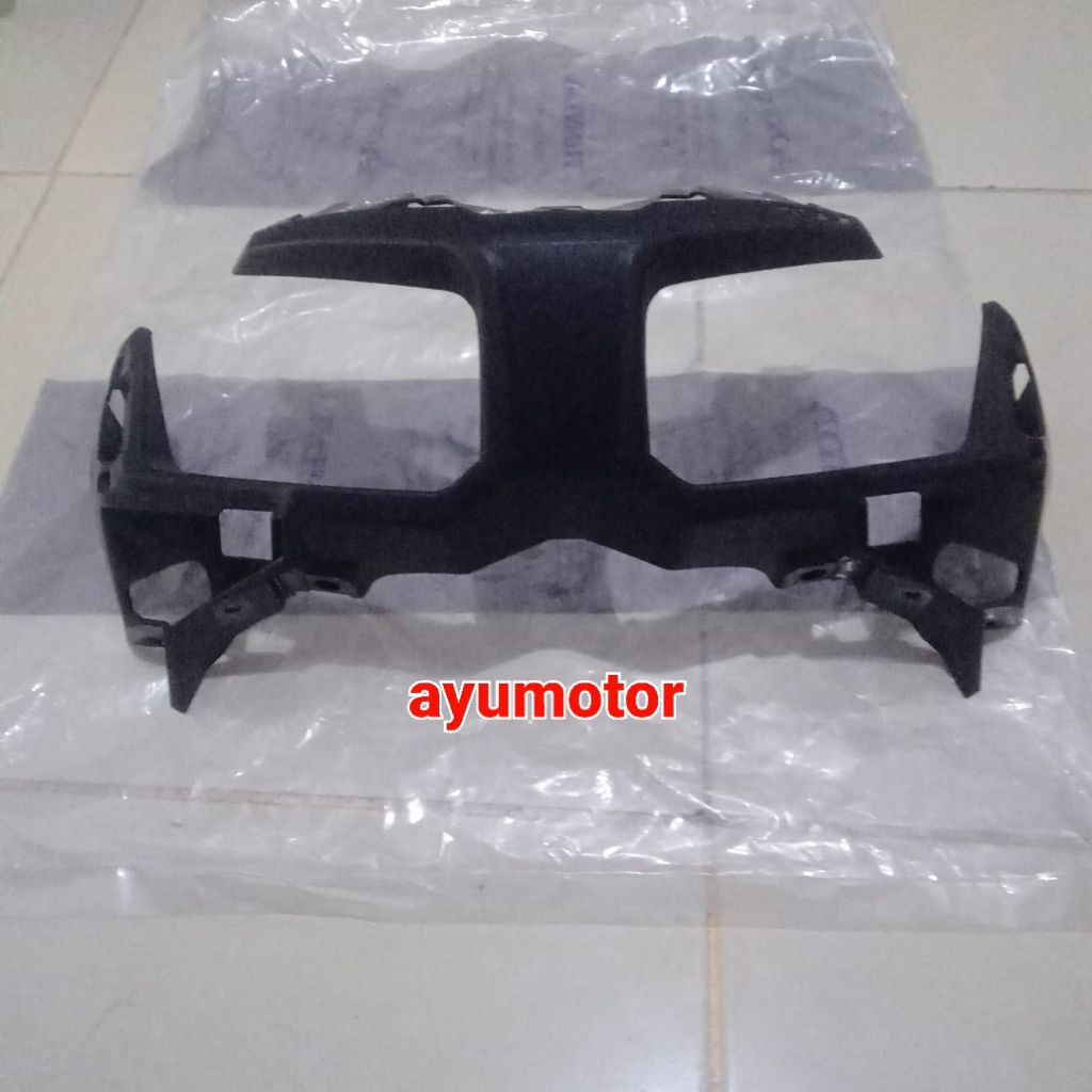 garnish garnis cover lampu depan cover fr center adv 150 adv 160 original honda