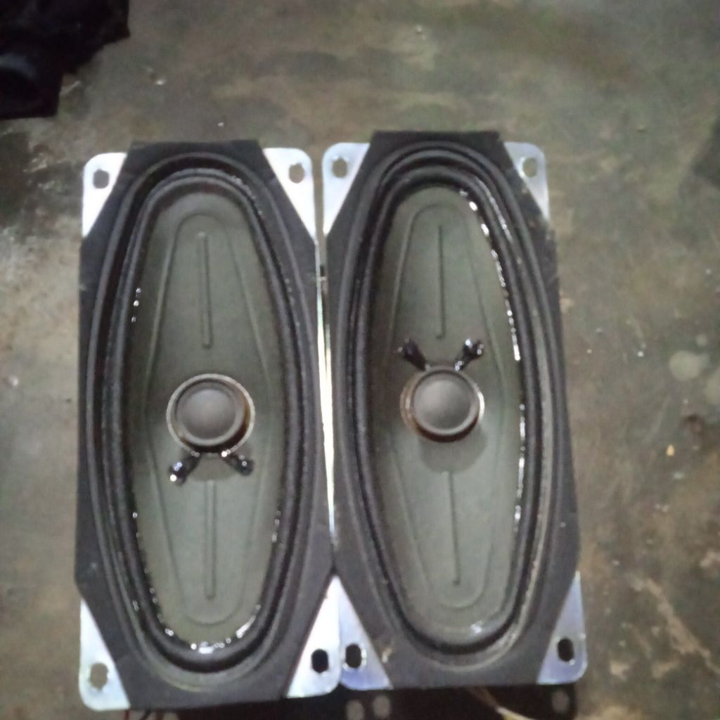 speaker TV polytron slim bekas normal