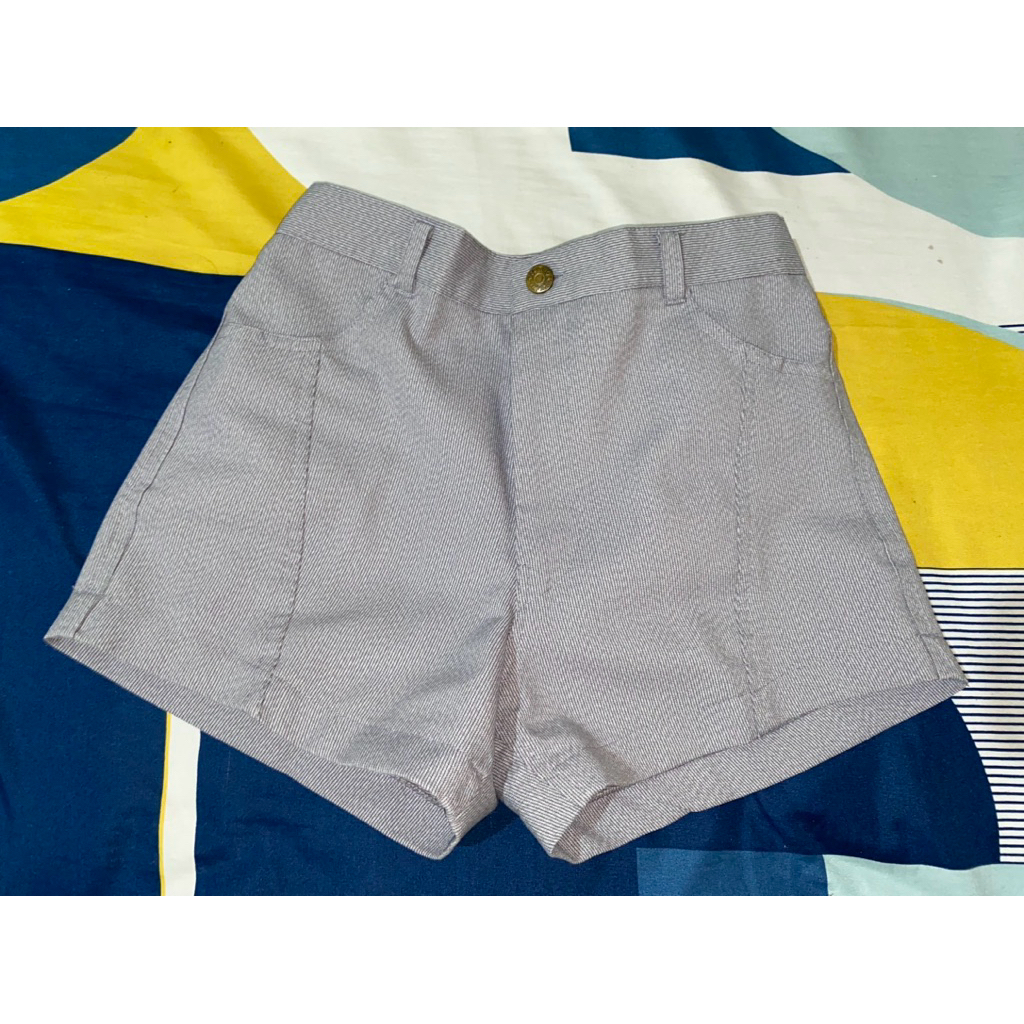 PRELOVED CELANA PENDEK| CELANA PENDEK| CELANAN