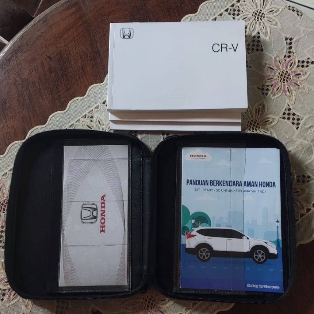 buku manual pedoman pengguna Honda Crv Turbo lengkap plus tas