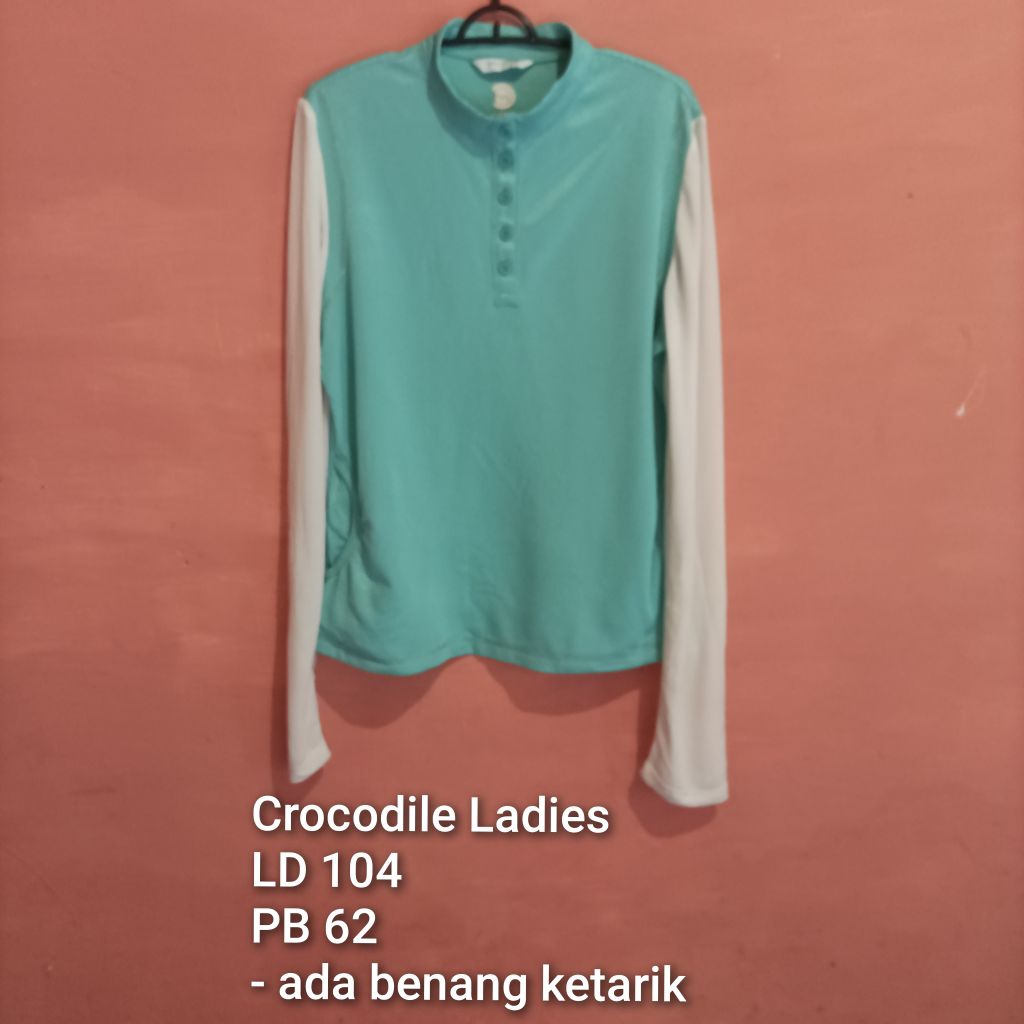 kaos baselayer Crocodil3 Ladies warna toska second preloved