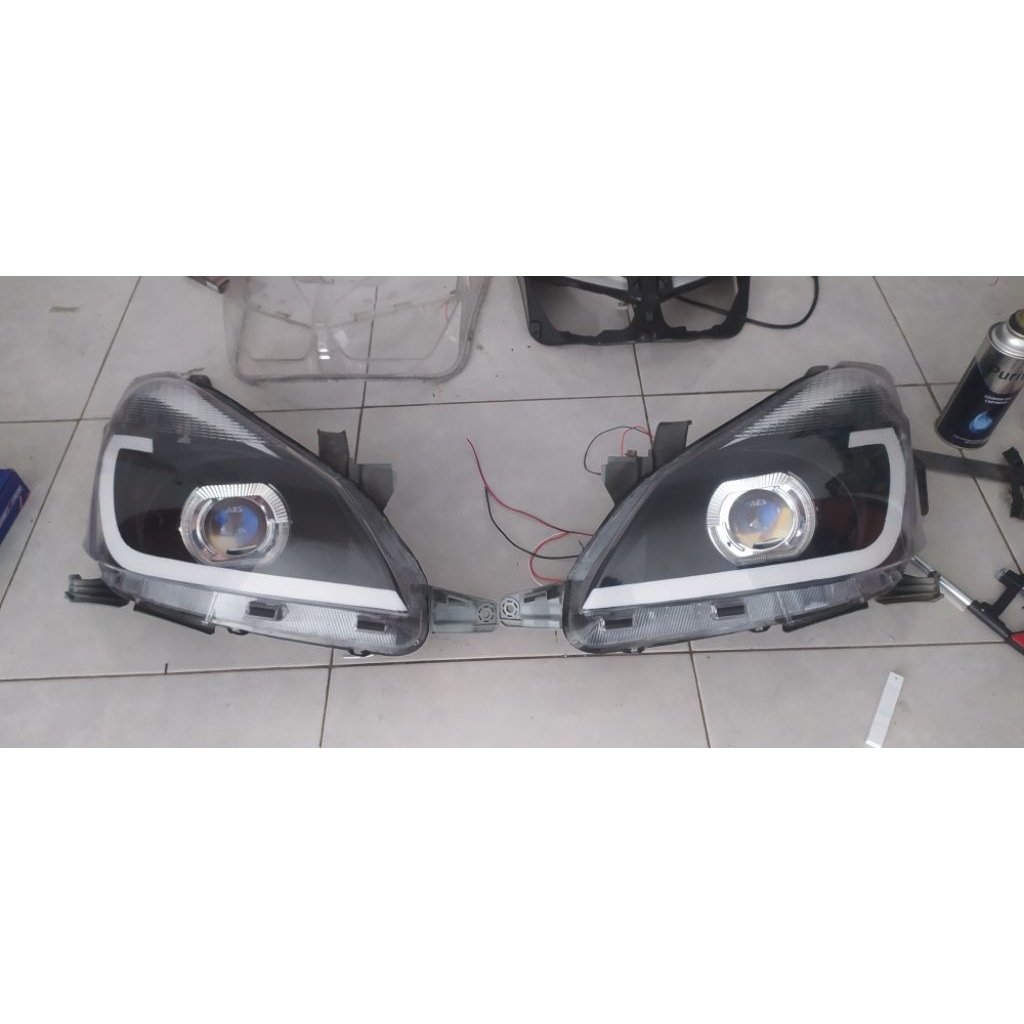 Headlamp Avanza Veloz 2012-2015 Custom biled & Lazy
