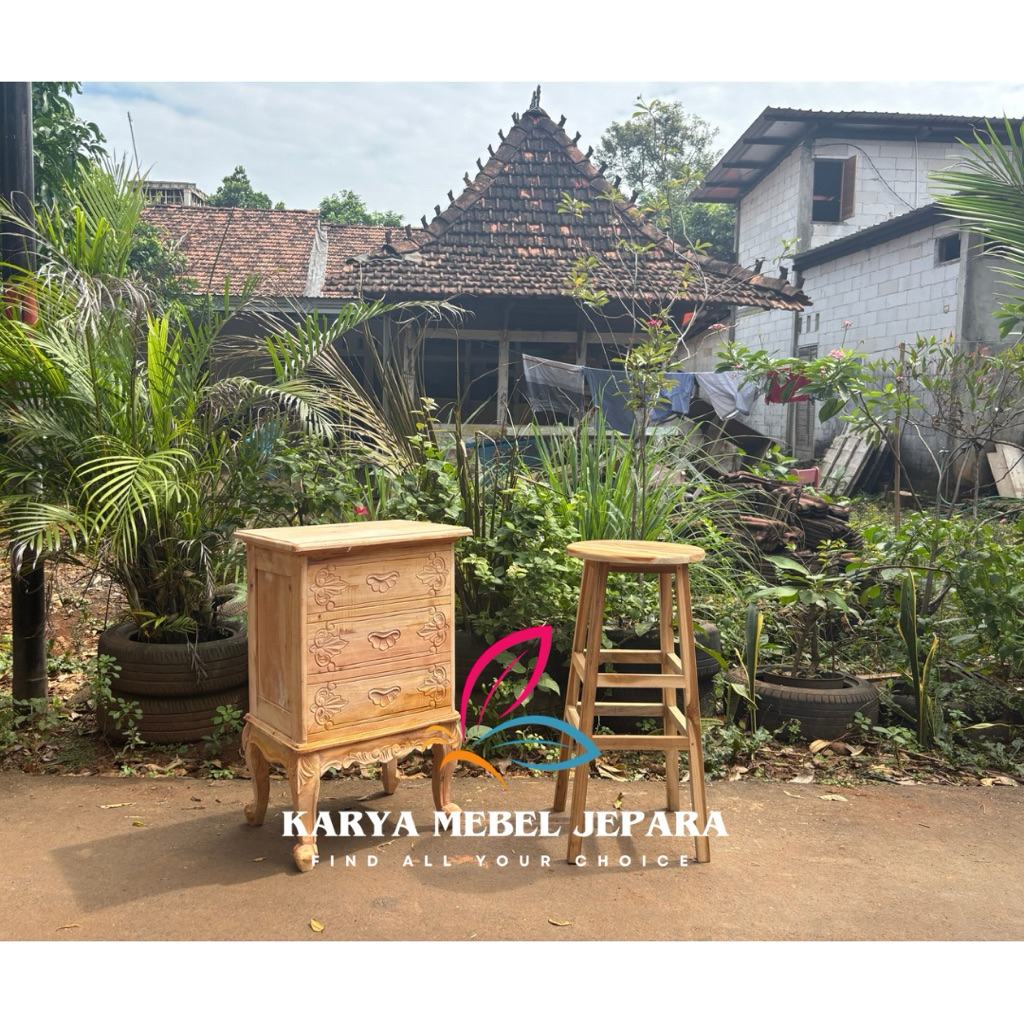 [PAKET STUDIO FOTO WISUDA] KURSIBAR + ANGPO KERANG