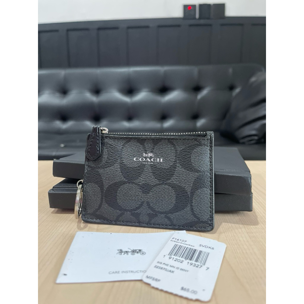 preloved coach card wallet auth