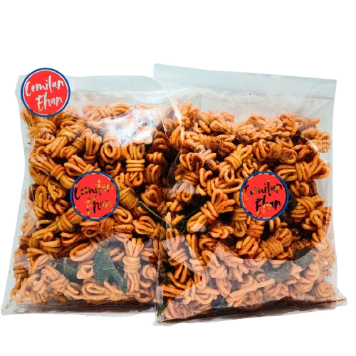 

Mie gulung pedas gurih bikin nagih dengan wangi daun jeruk cemilan cocok dilidah berat 250gram