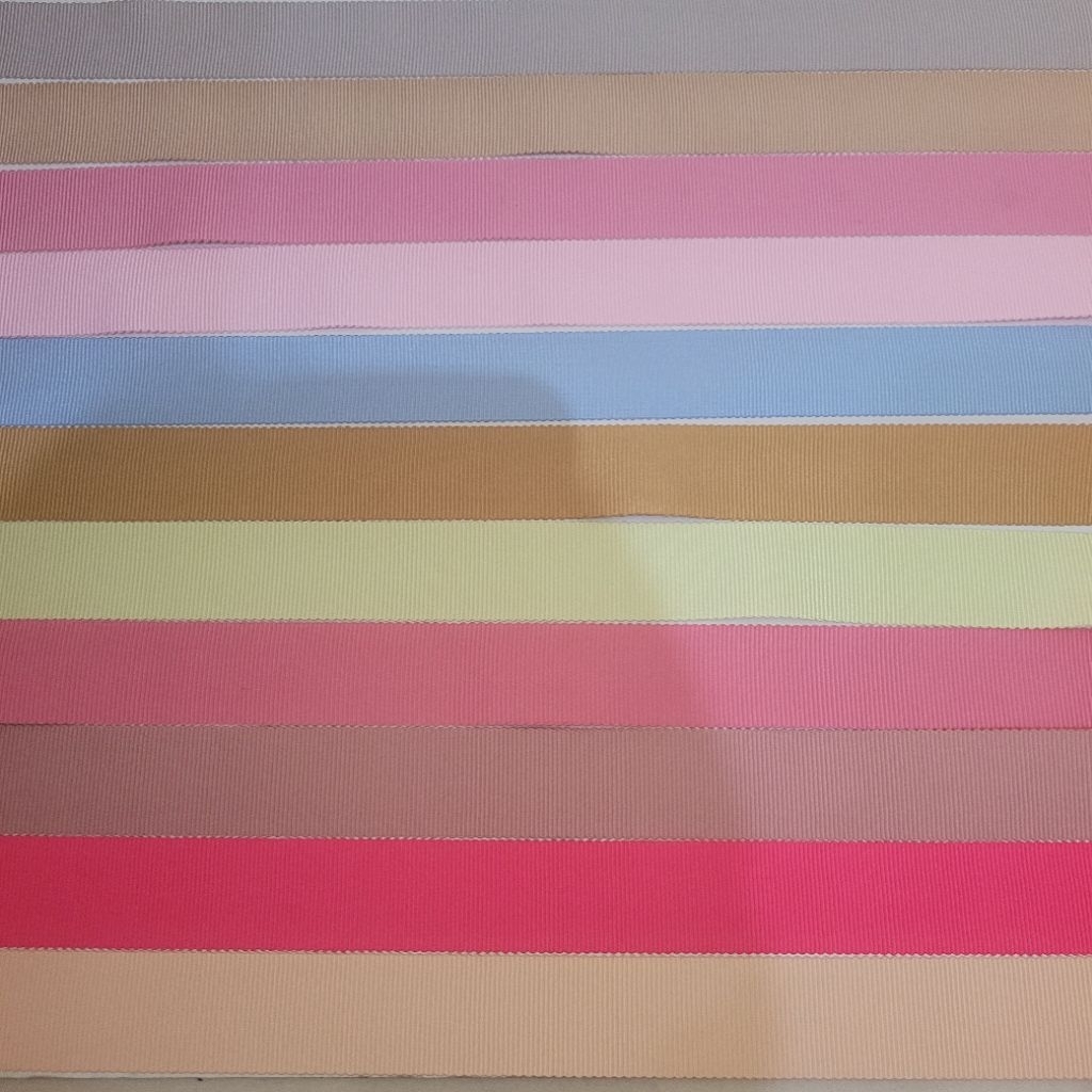 

PITA GROSSGRAIN GERIGI 2.5 CM / PITA GG KOREA / PITA GROSS GRAIN PINGGIRAN 25 MM / 9 MM / PITA IMPORT GARIS