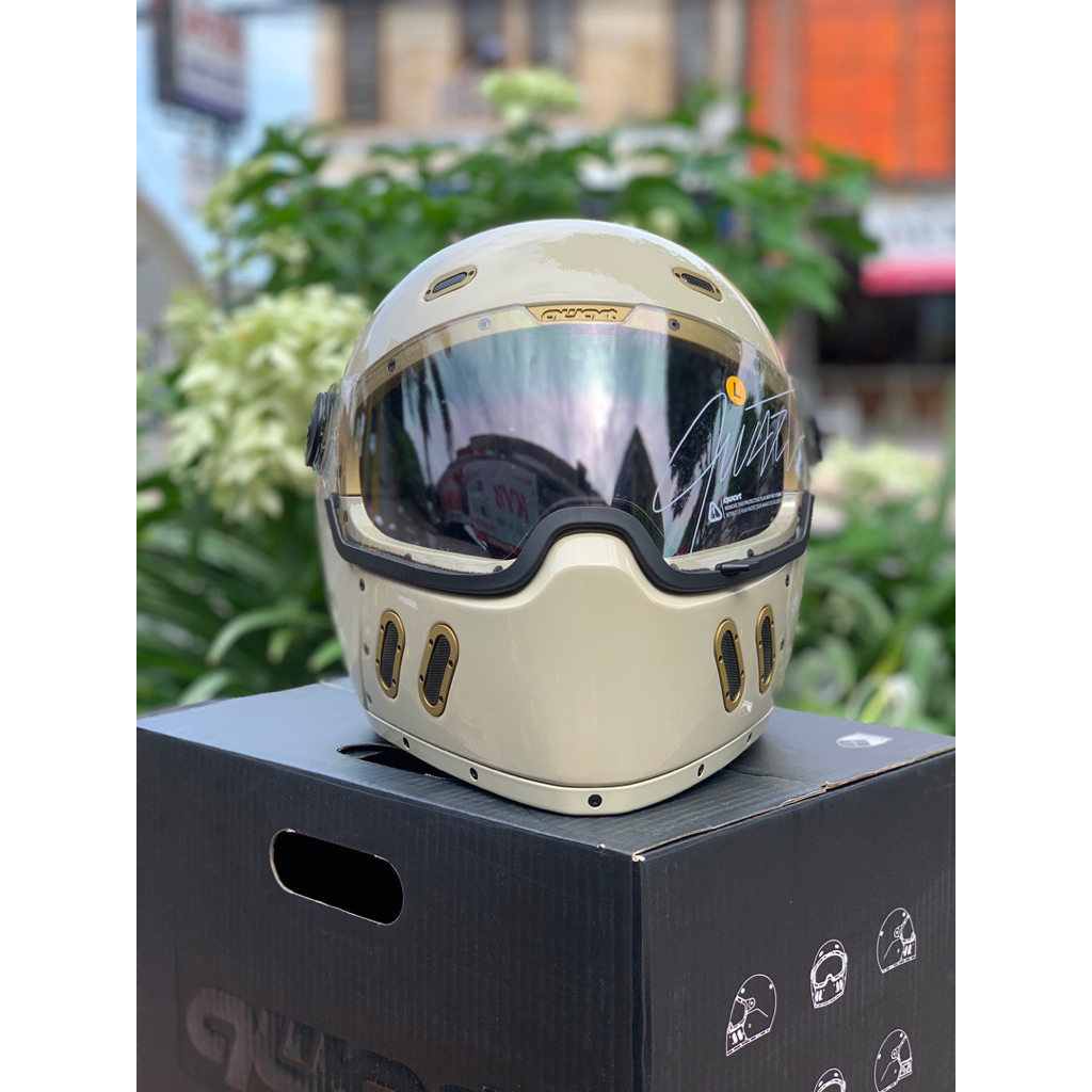 HELM QWART PHOENIX STD MASTIC