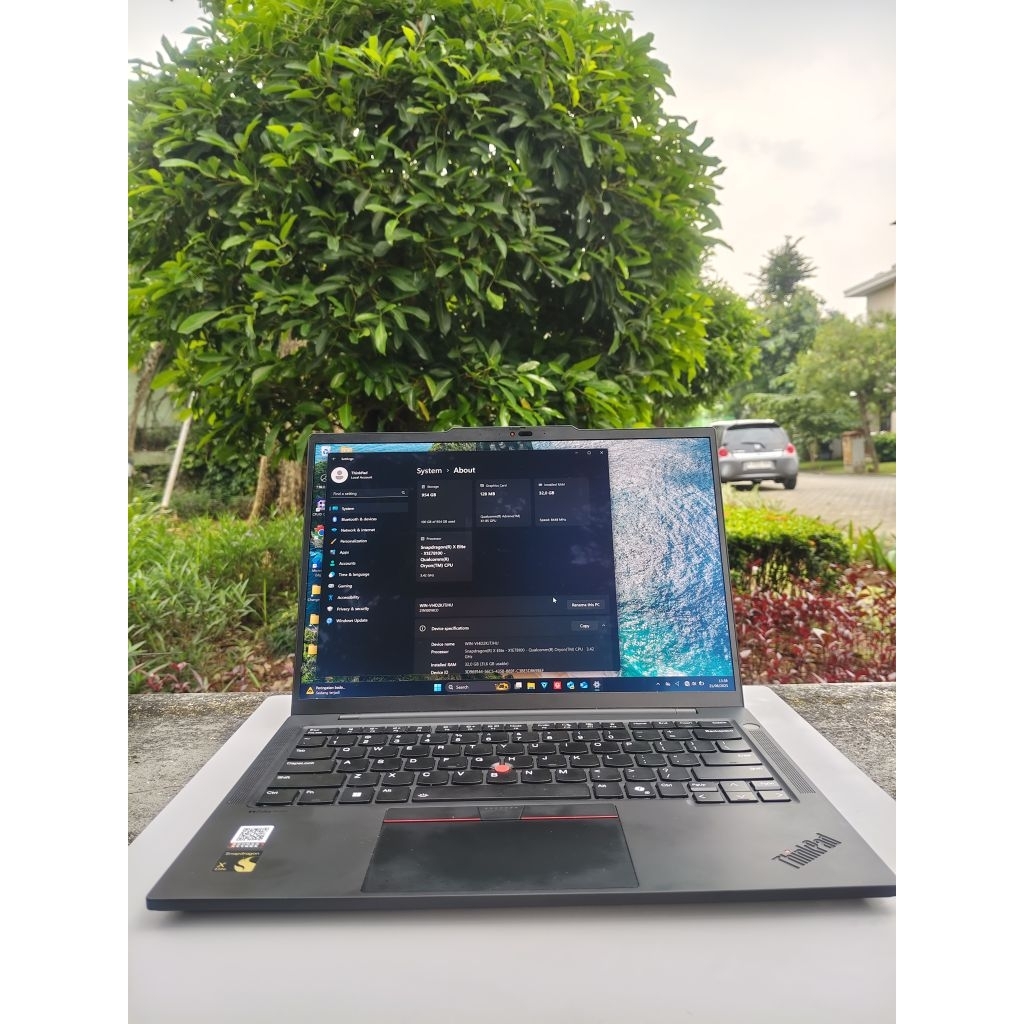 Lenovo ThinkPad T14S Gen 6 - Snapdragon X Elite - 32GB RAM LPDDR5X 1TB SSD 14 Inc OLED 120Hz - Bekas