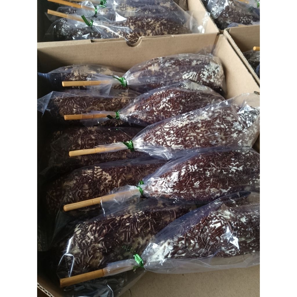 

DONAT PAHA AYAM BERBAGAI VARIAN