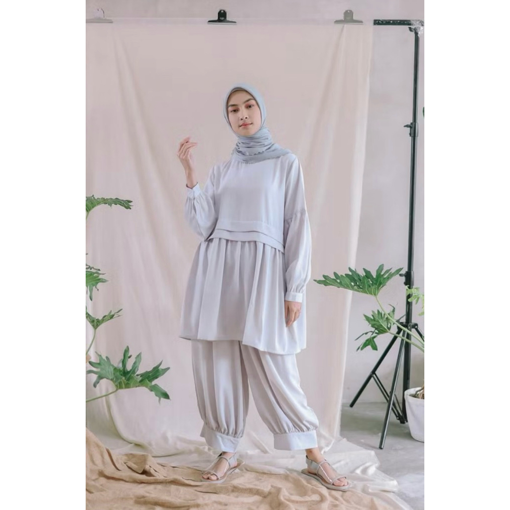 PRELOVED AMITA HOUSE NAMIKO SET GREY - VVGC