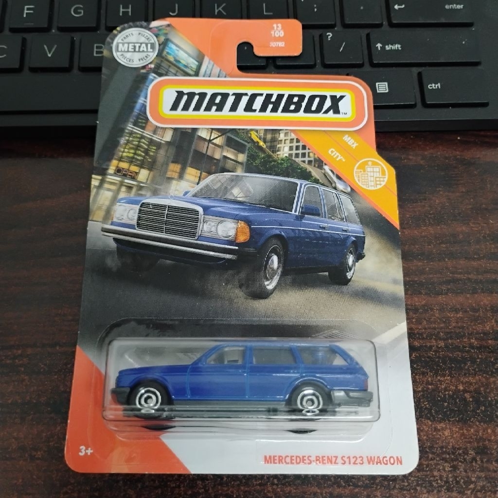 Matchbox Mercedes Benz S123 wagon
