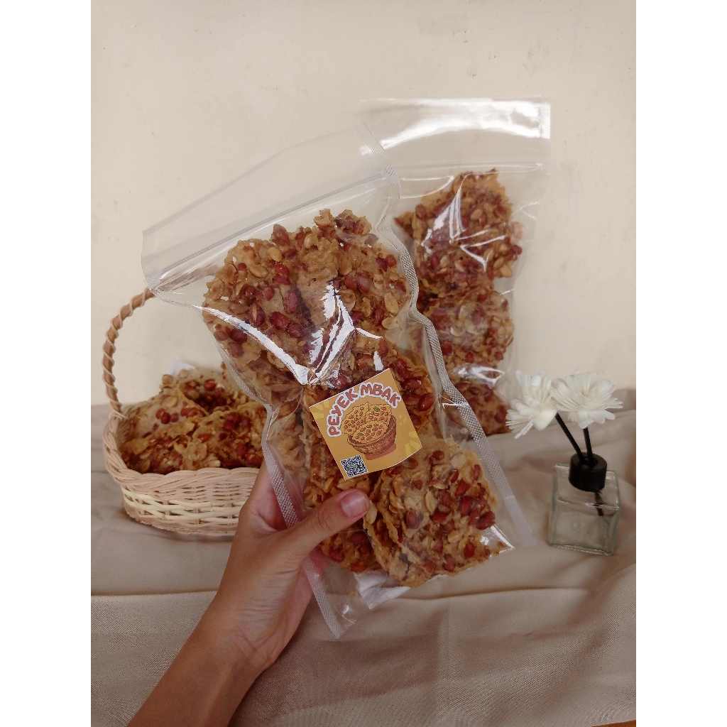 

Rempeyek peyek Kacang Tanah Isi 12-14 Home Made