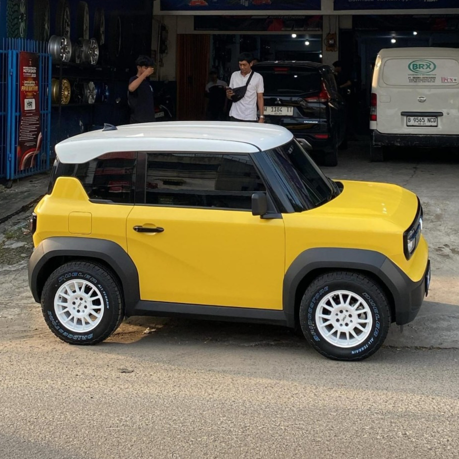 Velg Mobil Warna Putih R15 Model Rally Look Untuk VINFAST VF3 HSR FE02 Original Murah