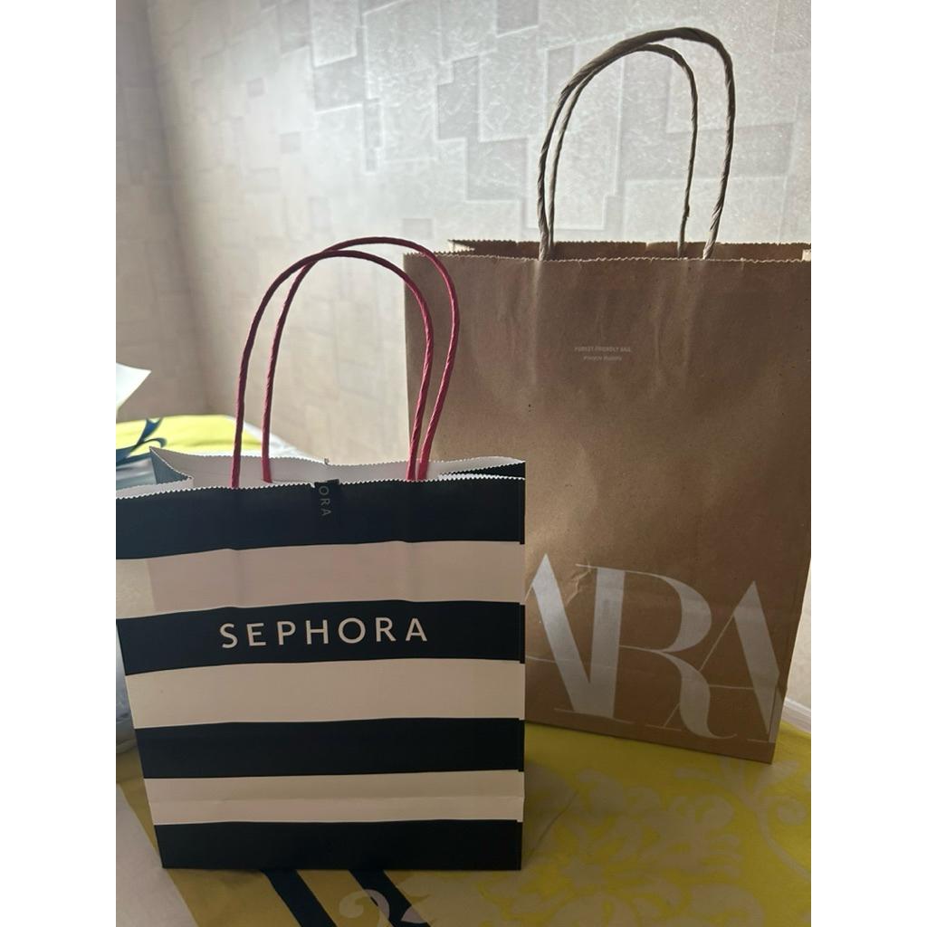 

Preloved Paper Bag
