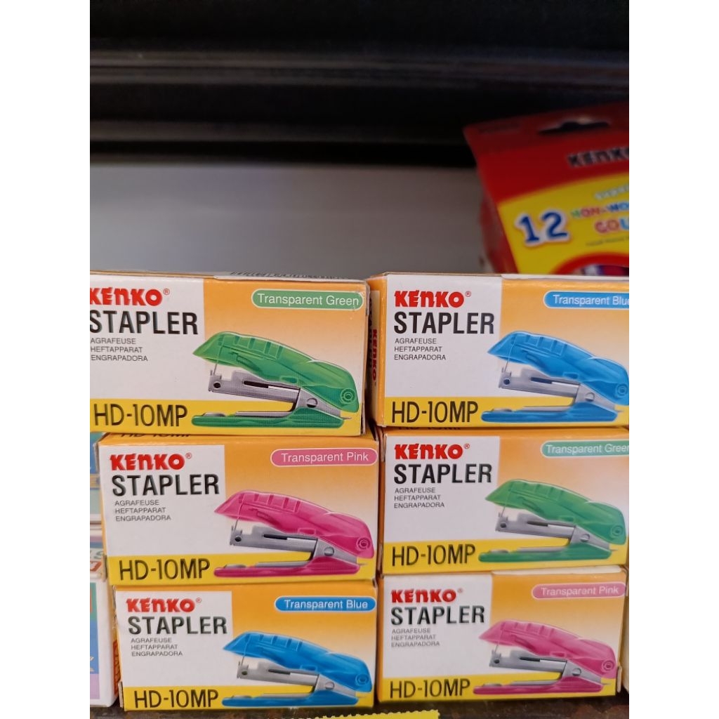 

Kenko Stapler Mini (Warna Random) / Kotak