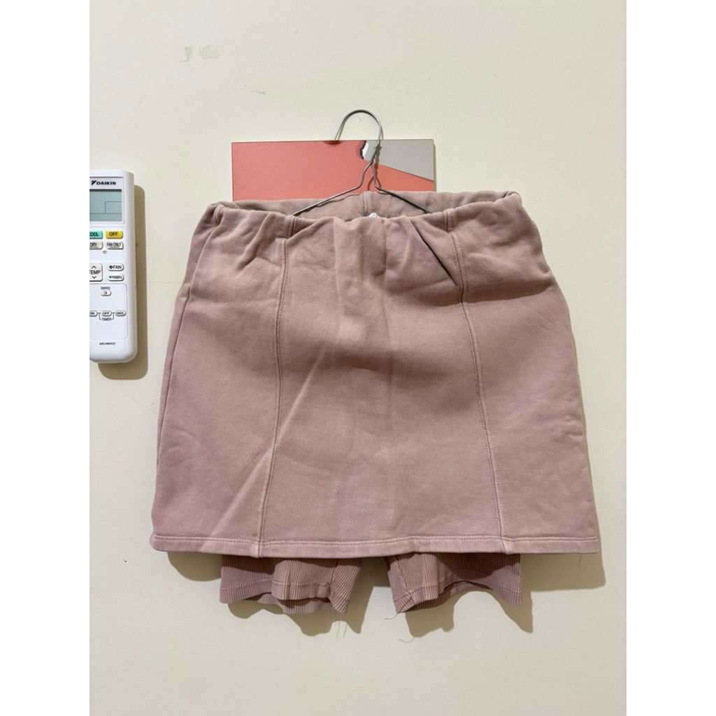 Original ZARA rok celana olahraga wanita - cream S