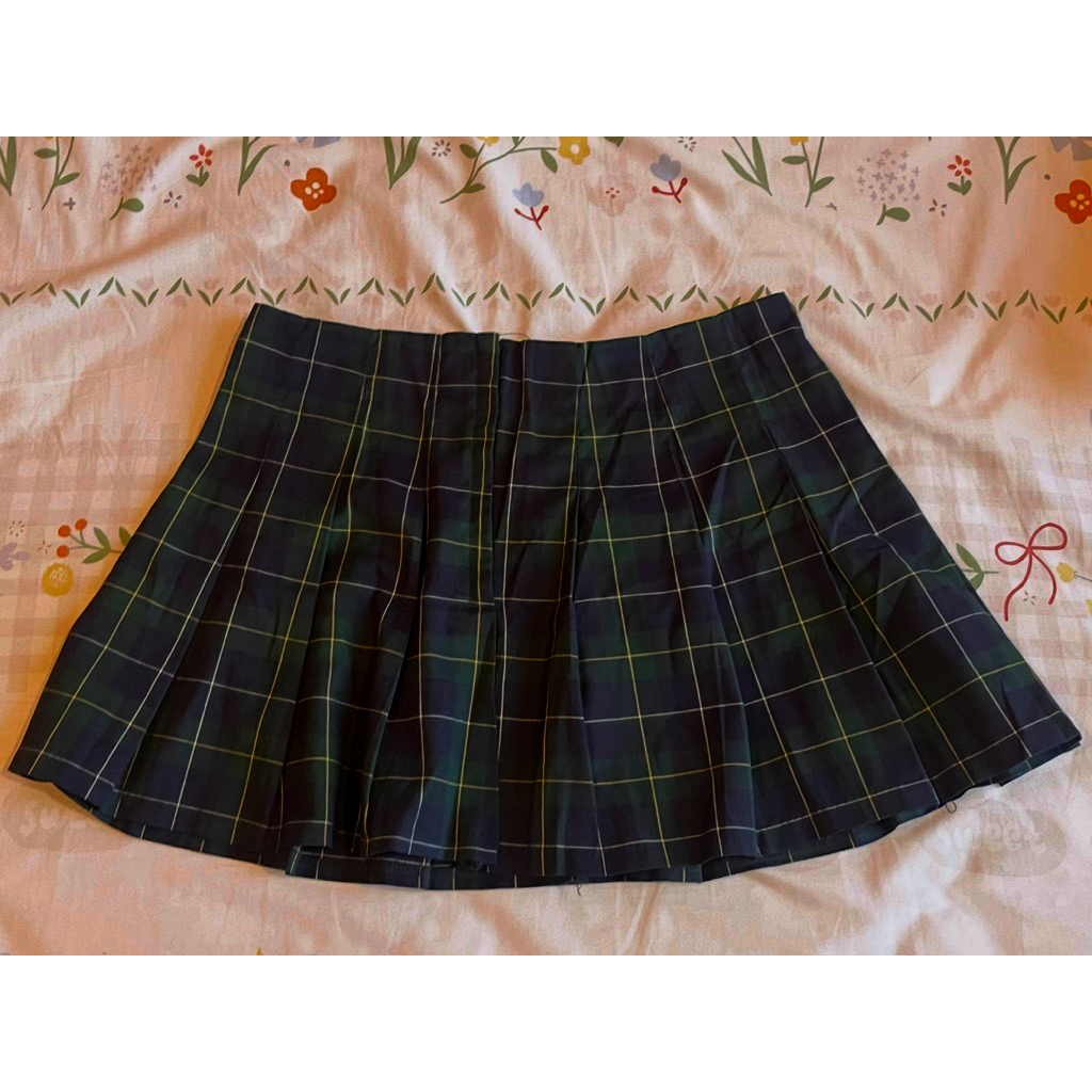 PRELOVED H&M ROK MINI KOTAK KOTAK HIJAU TUA