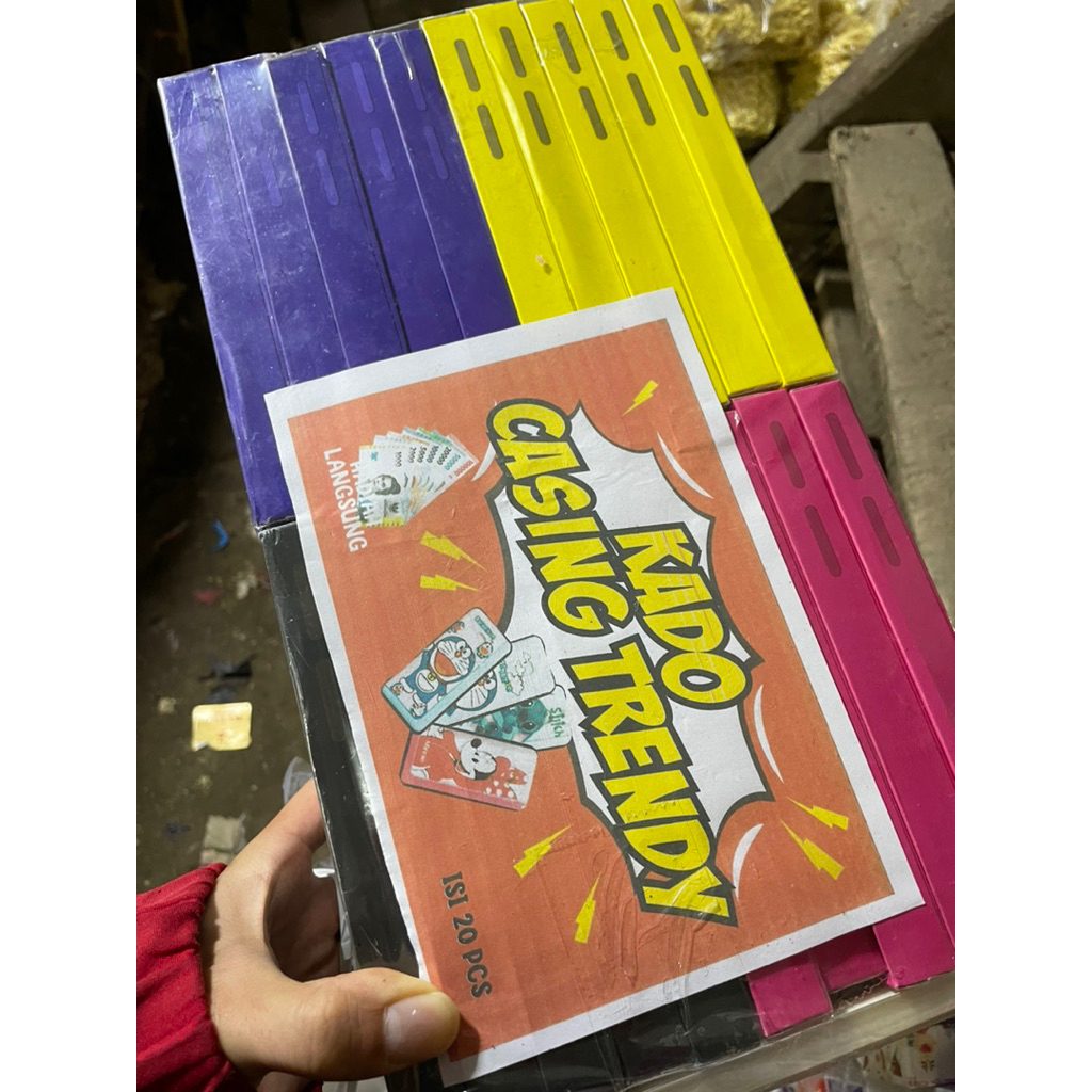 

Kotak Kado Casing Trendy Berhadiha Kejutan Menarik