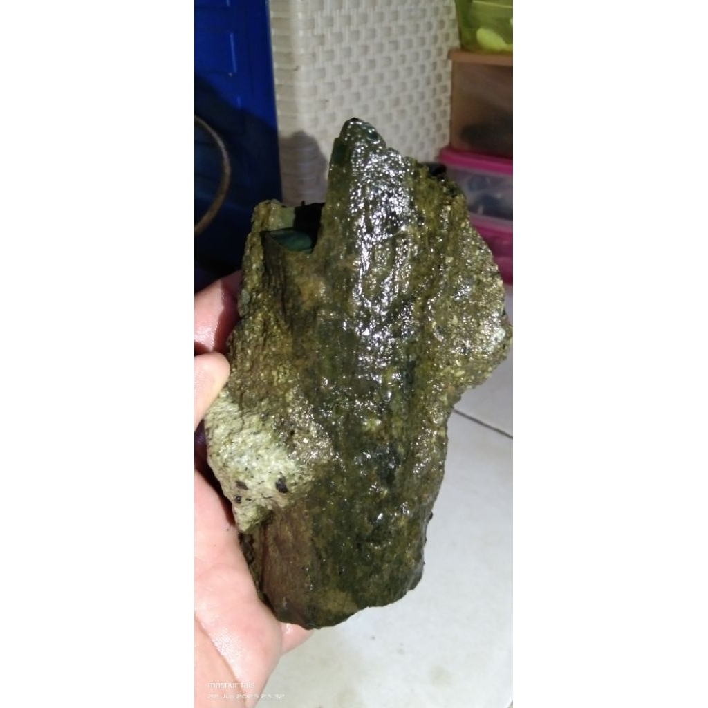 Bahan lontongan jumbo batu fosil kayu garut ohen crystal warna hijau botol