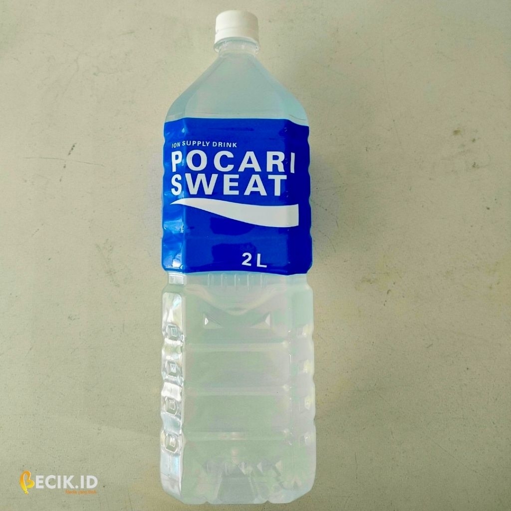 

Pocari Sweat 2 lirer – Minuman Ion Pengganti Cairan Tubuh