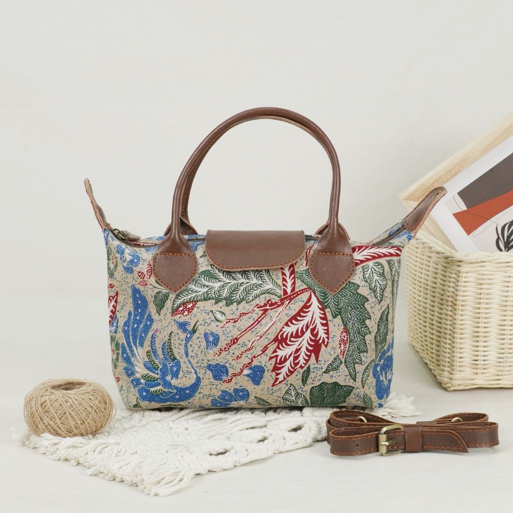 Bellarasita Batik Leather Handbag | Tas Kulit Sapi Asli | Tas Tangan Batik Kombinasi Kulit