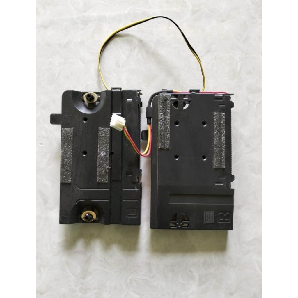 SPEAKER SALON TV LED SAMSUNG UA32F4000 32F4000