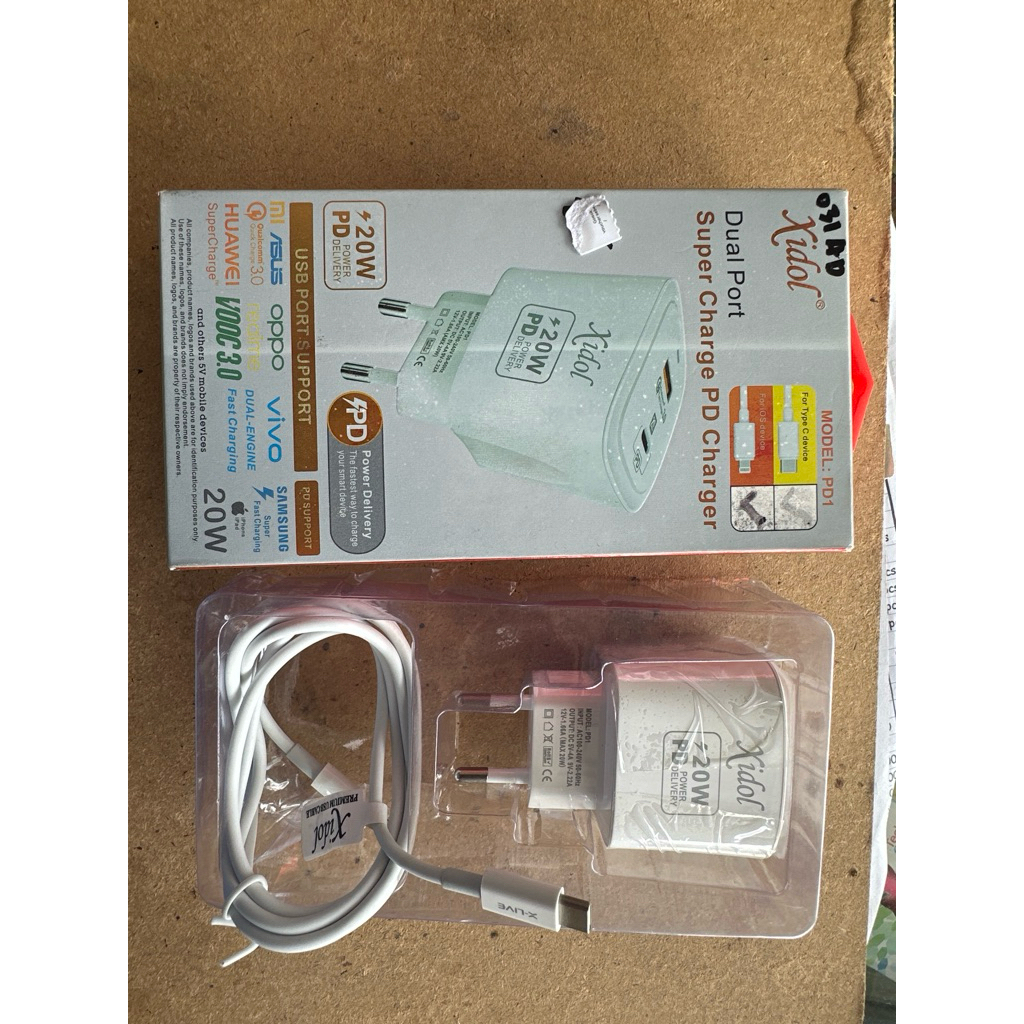 super charger PD charger dual port 20W xidol