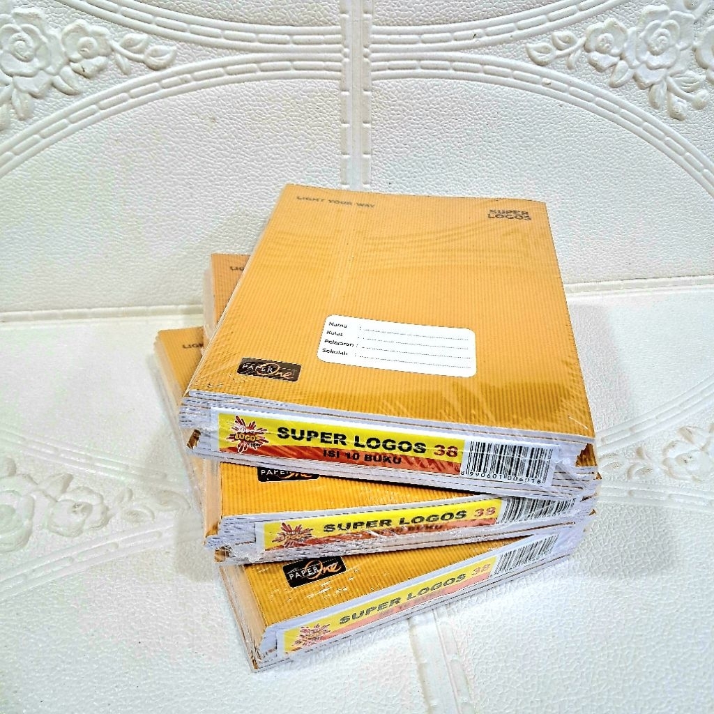 

Buku tulis Super Logos Kraft 38 Lembar Ukuran Pendek/A5 [ 1pack 10 buku ]
