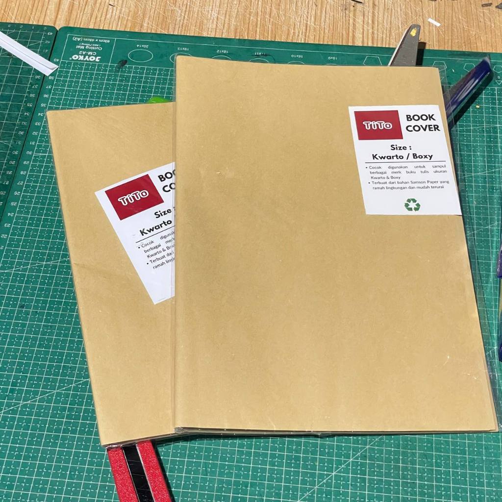 

Sampul Buku Coklat Polos | Tito Book Cover