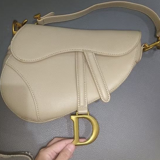 Ready - Preloved - Tas Branded Dior - Warna Putih  - Original