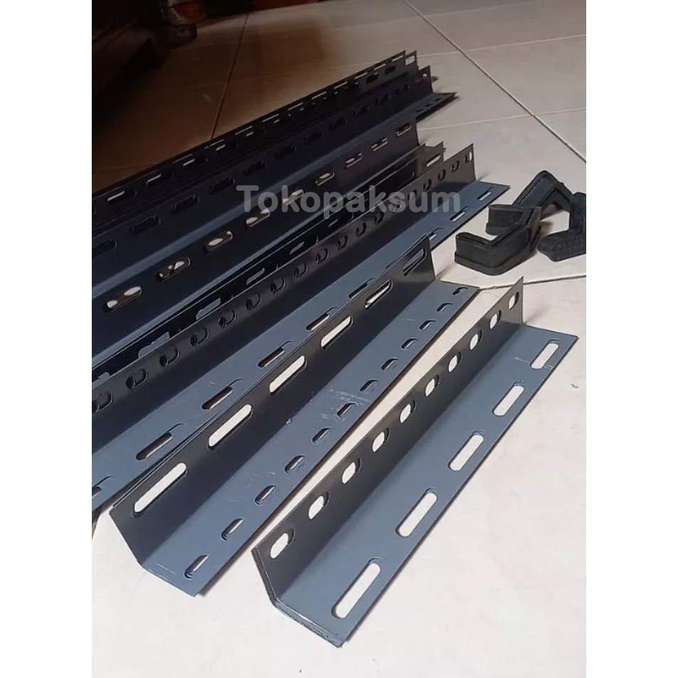 Besi Siku Lubang Potongan Besi Siku Lubang Custom 35x35 3,5x3,5 cm