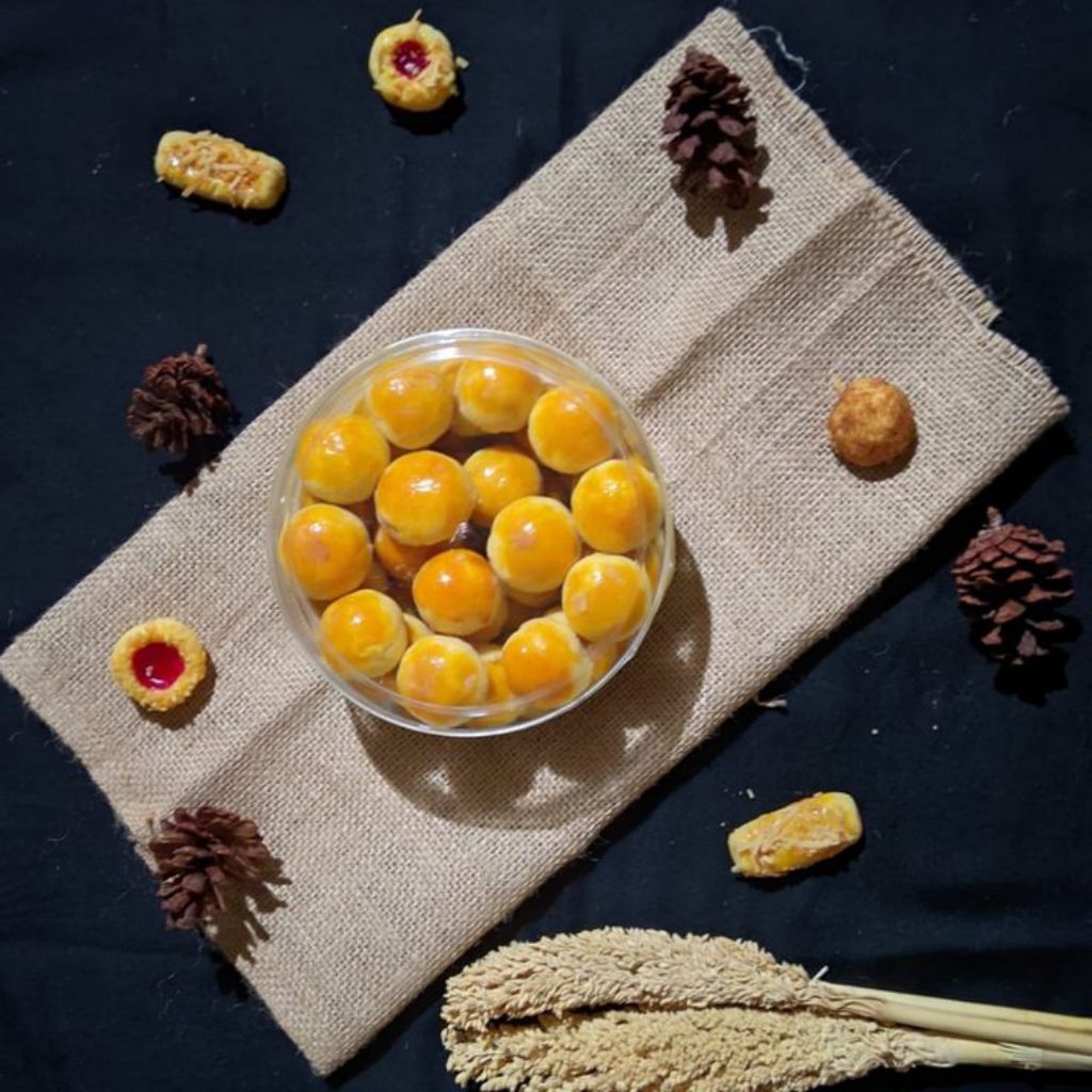 

Beli 1 Nastar Gratis 1 Nastar Bonus 1 Basreng Nastar Premium Sultan Wisman Kastangel Putri Salju